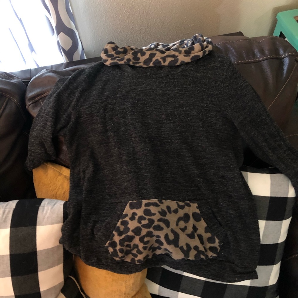 Long sleeve cute shirt
